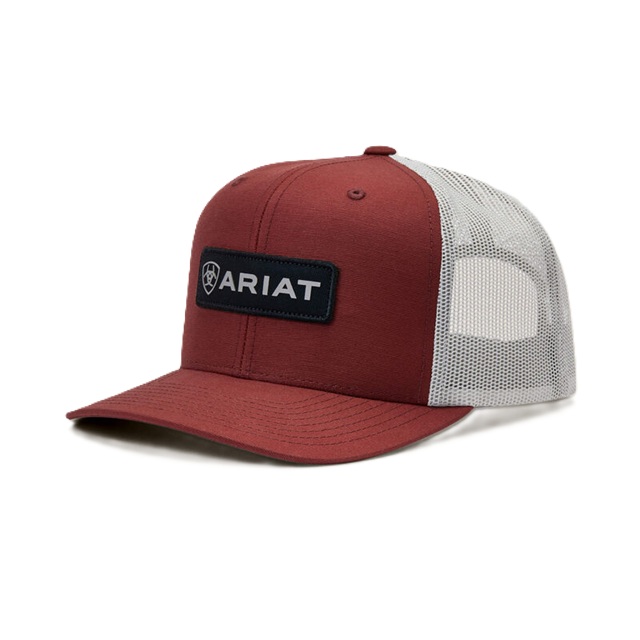 Gorra Ariat Snap Back Logo Rectangular Color Rojo